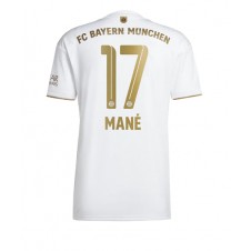 Bayern Munich Sadio Mane #17 Bortatröja 2022-23 Korta ärmar
